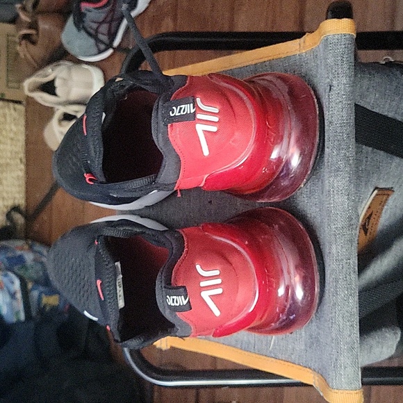 Nike Air Max 270 black red white size 12 - Picture 12 of 14